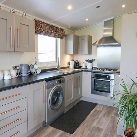 Plot 32 *