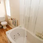 Casa vacanze Plot 32 *